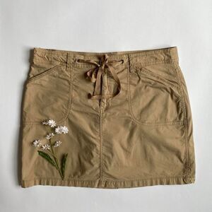 Y2K tan skort